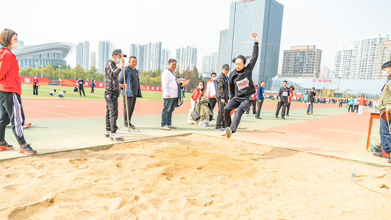 全民運動會 黃發(fā)展風采(圖4)